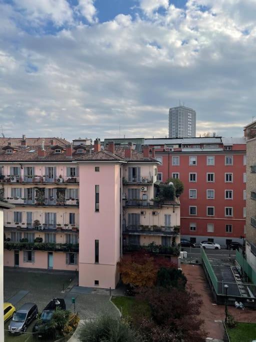 Duomo Walking DistanceModern Flat With Free Wifi Apartamento Milão Exterior foto